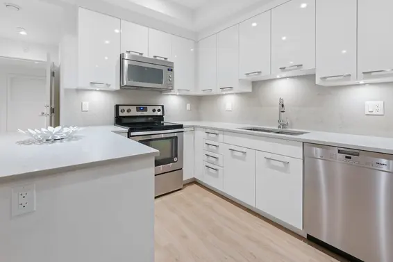 4062 Virginia Crescent, North Vancouver For Sale - image 35