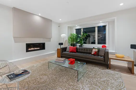 4062 Virginia Crescent, North Vancouver For Sale - image 7