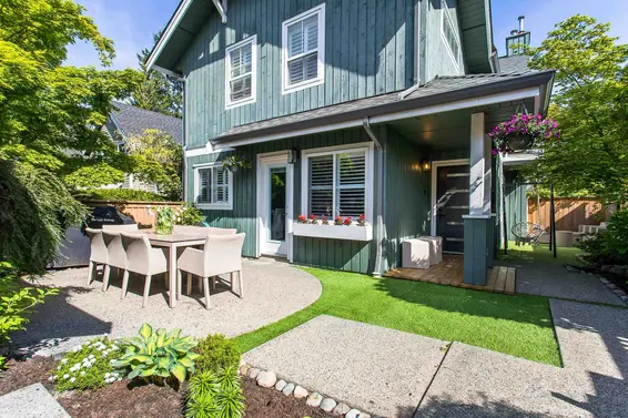 1645 St. Andrews Avenue, North Vancouver For Sale - image 1