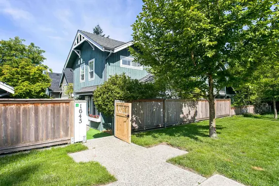 1645 St. Andrews Avenue, North Vancouver For Sale - image 2