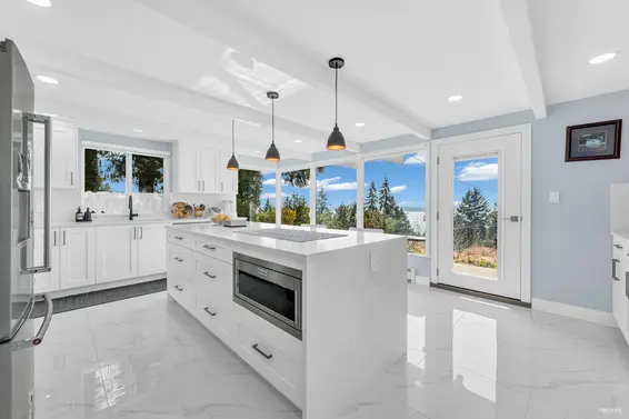 2755 Skilift Place, West Vancouver For Sale - image 12