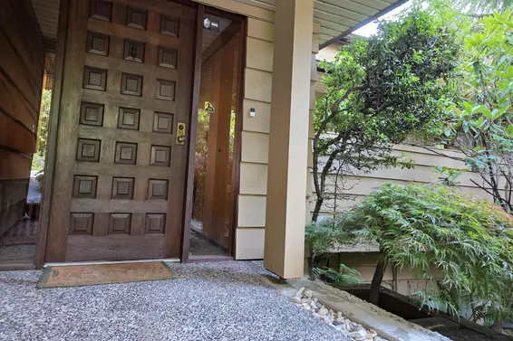 3254 Mathers Avenue, West Vancouver For Sale - image 3