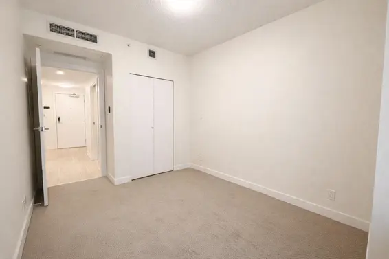 405 1401 Hunter Street, North Vancouver For Sale - image 6