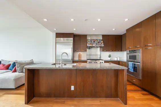 1101 3335 Cypress Place, West Vancouver For Sale - image 7