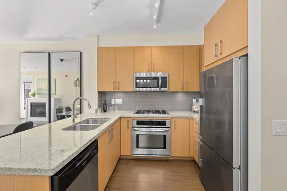 310 119 West 22nd Street, North Vancouver For Sale - image 6