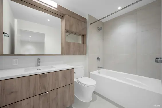 320 755 Harbourside Drive, North Vancouver For Sale - image 6