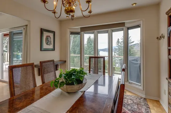 110 Oceanview Place, Lions Bay For Sale - image 11