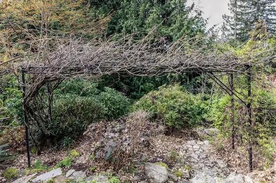 110 Oceanview Place, Lions Bay For Sale - image 39