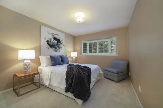 4710 Meadfeild Road, West Vancouver For Sale - image 18