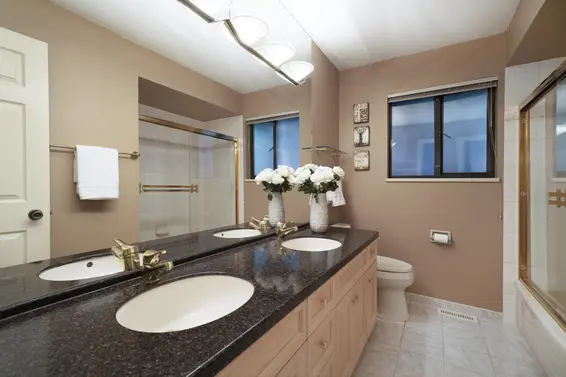 4710 Meadfeild Road, West Vancouver For Sale - image 20
