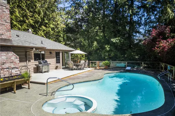 4710 Meadfeild Road, West Vancouver For Sale - image 29