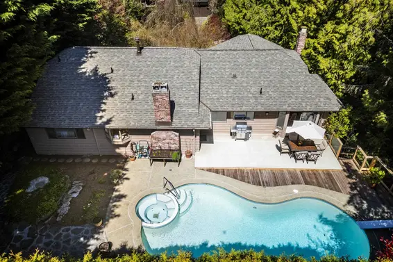 4710 Meadfeild Road, West Vancouver For Sale - image 30