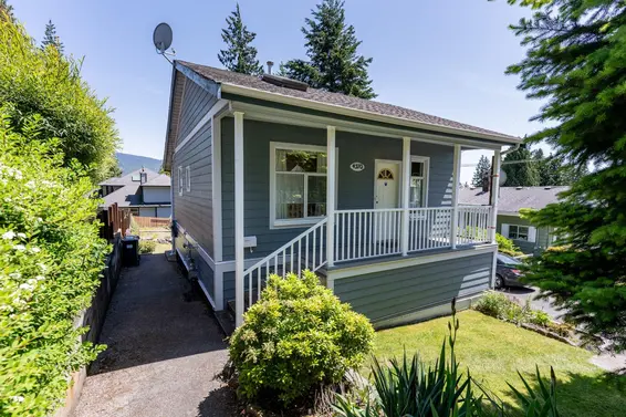 4370 Mountain Highway, North Vancouver For Sale - image 2