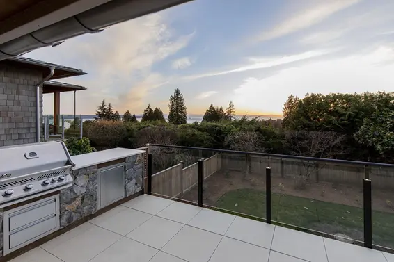 1045 Braeside Street, West Vancouver For Sale - image 16