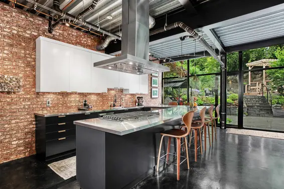 1777 Deep Cove Road, North Vancouver For Sale - image 2