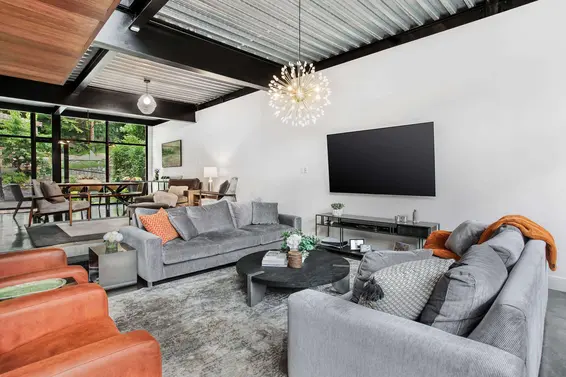 1777 Deep Cove Road, North Vancouver For Sale - image 8