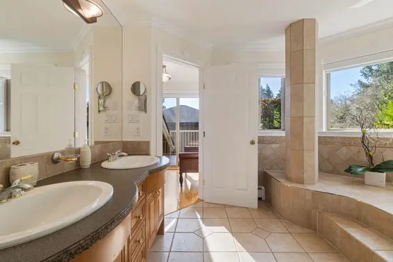 3169 Del Rio Drive, North Vancouver For Sale - image 15