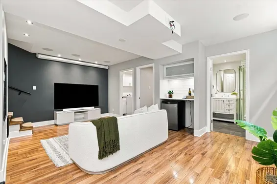 223 West 19th Street, North Vancouver For Sale - image 17