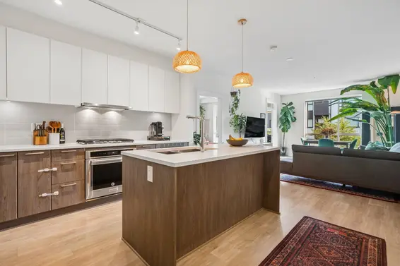 105 625 East 3rd Street, North Vancouver For Sale - image 4