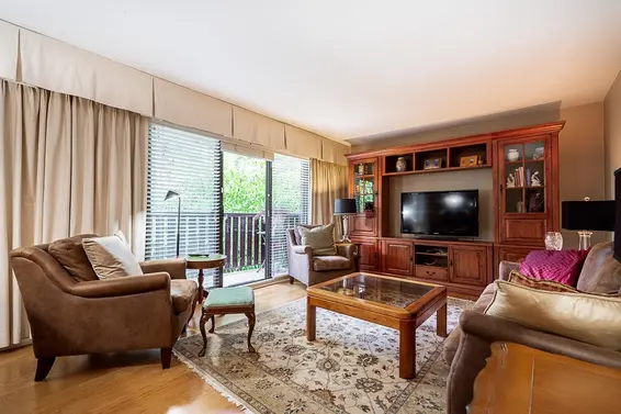 211 175 East 4th Street, North Vancouver For Sale - image 2