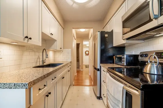 211 175 East 4th Street, North Vancouver For Sale - image 5