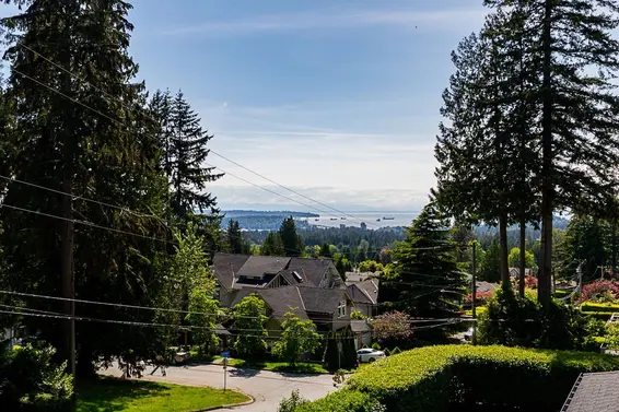 180 West Osborne Road, North Vancouver For Sale - image 22