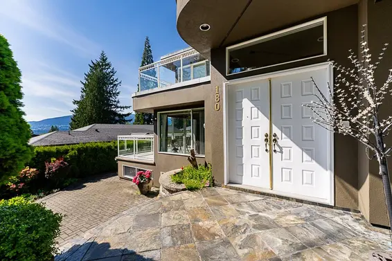 180 West Osborne Road, North Vancouver For Sale - image 4