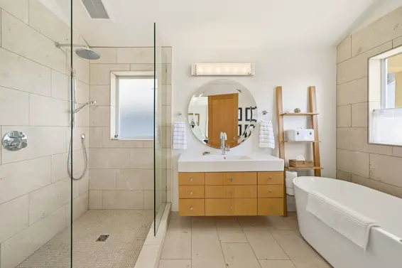 1181 Keith Road, West Vancouver For Sale - image 19