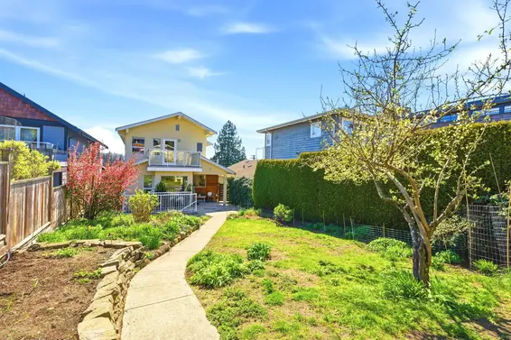 1181 Keith Road, West Vancouver For Sale - image 37