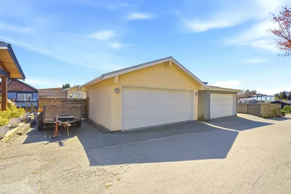 1181 Keith Road, West Vancouver For Sale - image 38