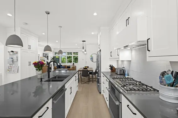 340 East 12th Street, North Vancouver For Sale - image 12