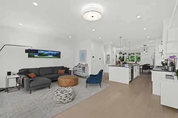 340 East 12th Street, North Vancouver For Sale - image 15