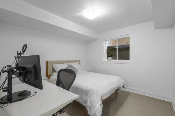 340 East 12th Street, North Vancouver For Sale - image 27