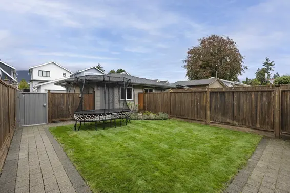 340 East 12th Street, North Vancouver For Sale - image 31