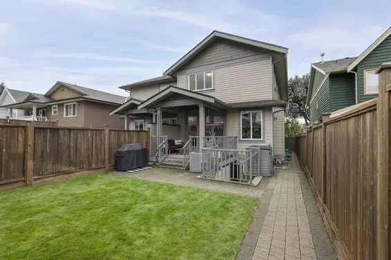 340 East 12th Street, North Vancouver For Sale - image 32