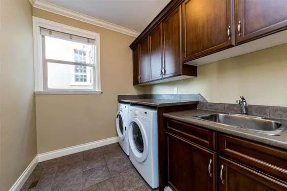 624 East 14Th Street, North Vancouver For Sale - image 7