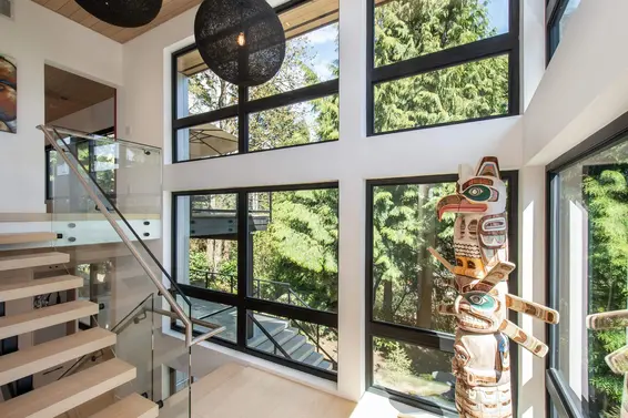 4598 Meadowbank Close, North Vancouver For Sale - image 16