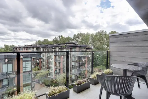 509 725 Marine Drive, North Vancouver