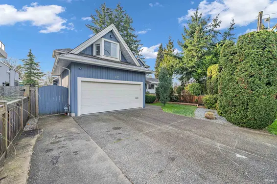 633 Fir Street, North Vancouver For Sale - image 2