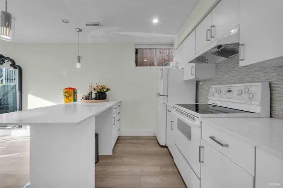 633 Fir Street, North Vancouver For Sale - image 32