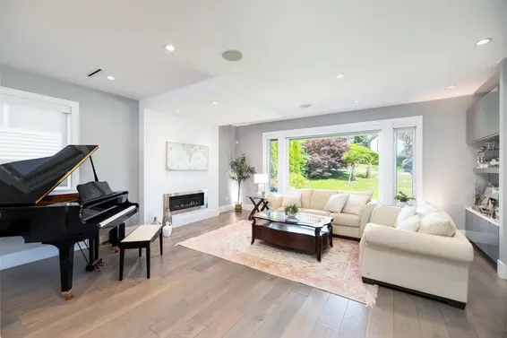 2553 Western Avenue, North Vancouver For Sale - image 3