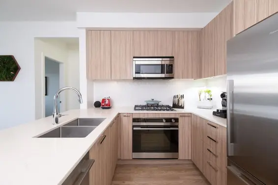 404 1061 Marine Drive, North Vancouver For Sale - image 10