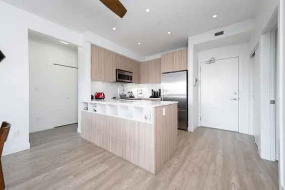 404 1061 Marine Drive, North Vancouver For Sale - image 8