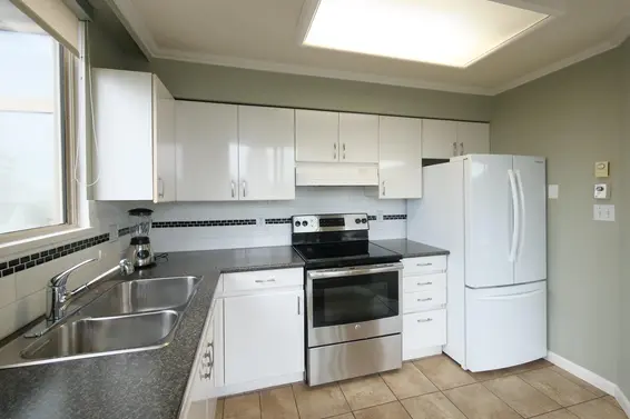 1213 1327 East Keith Road, North Vancouver For Sale - image 7