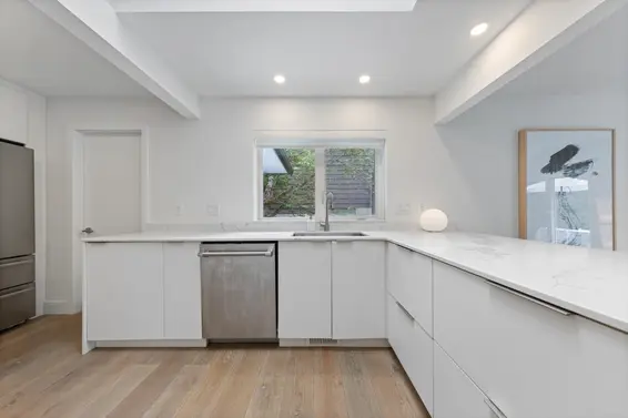 5261 Ranger Avenue, North Vancouver For Sale - image 6