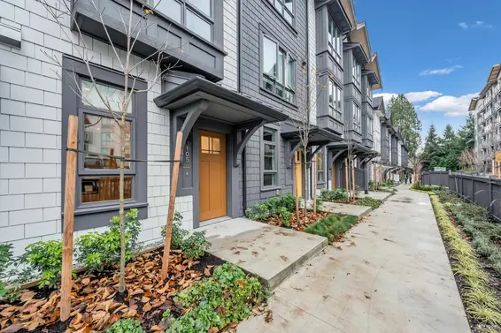 105 2320 Emery Court, North Vancouver