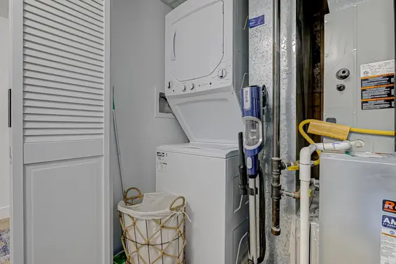 2836 Violet Street, North Vancouver For Sale - image 35