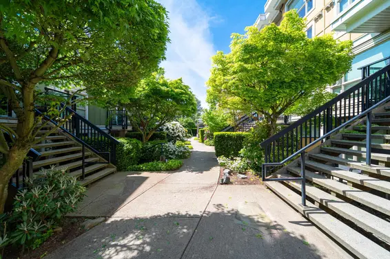 64 728 West 14 Street, North Vancouver For Sale - image 37