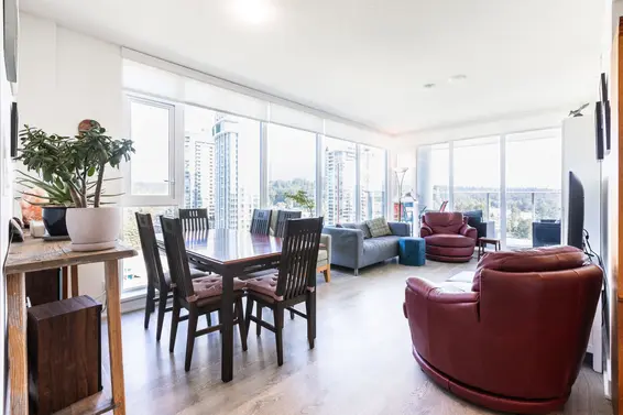 1301 1471 Hunter Street, North Vancouver