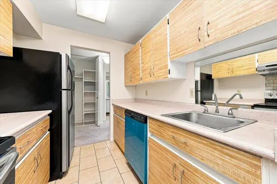705 2008 Fullerton Avenue, North Vancouver For Sale - image 12